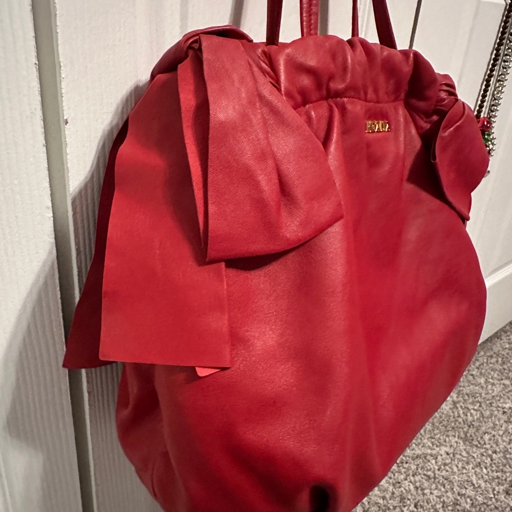 Prada Red Bow Leather Shoulder Bag - Picture 4 of 16